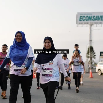 Runner Photo 7664042