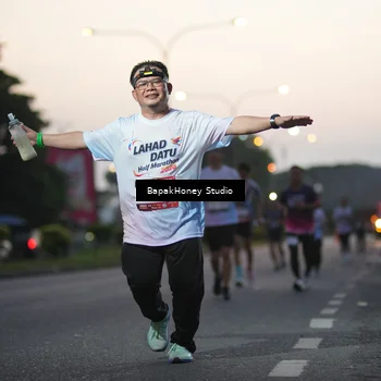 Runner Photo 7664044