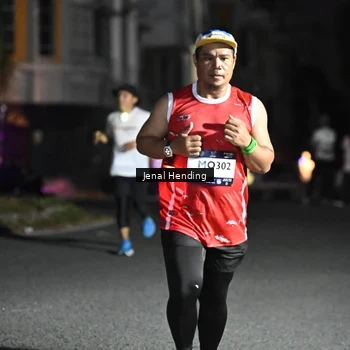 Runner Photo 7664052