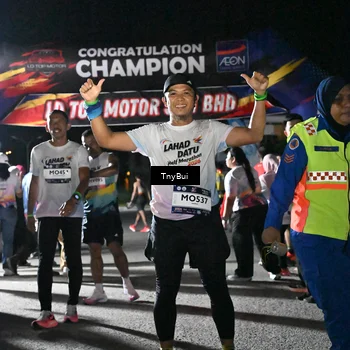 Runner Photo 7664058