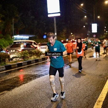 Runner Photo 7664067