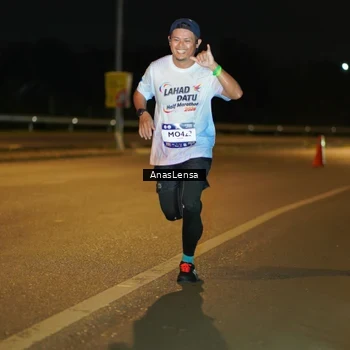 Runner Photo 7664068