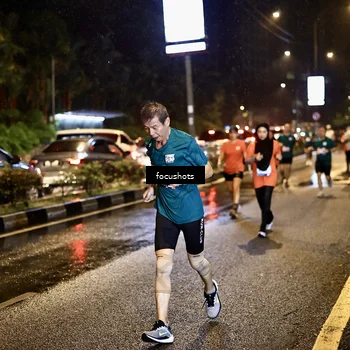 Runner Photo 7664081