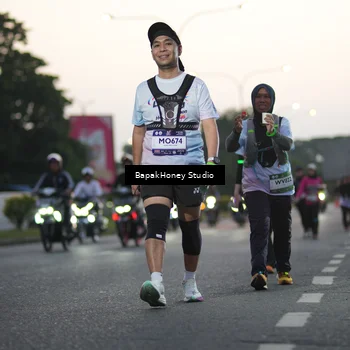 Runner Photo 7664099