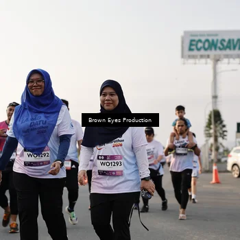 Runner Photo 7664100