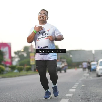 Runner Photo 7664117