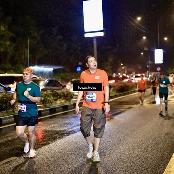 Runner Photo 7664118
