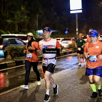 Runner Photo 7664125