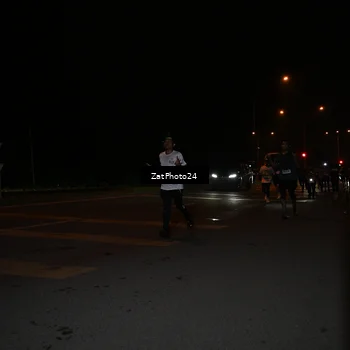 Runner Photo 7664146