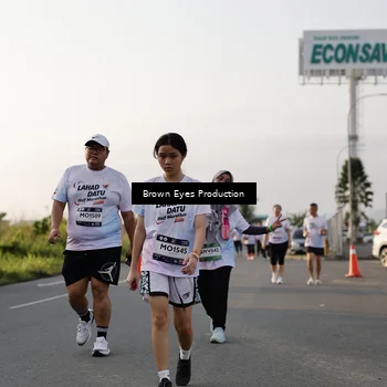 Runner Photo 7664161