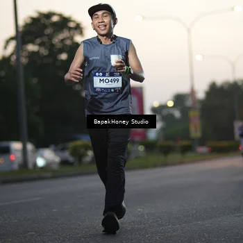 Runner Photo 7664210