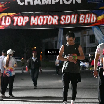 Runner Photo 7664213