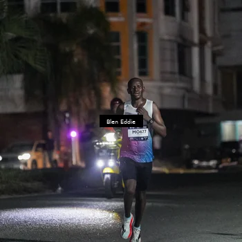 Runner Photo 7664230