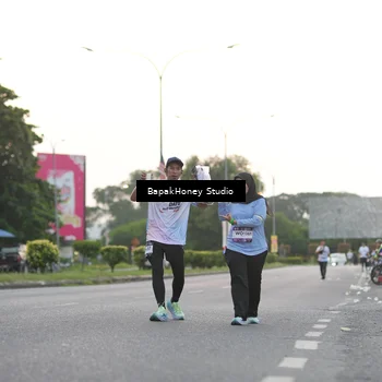 Runner Photo 7664239