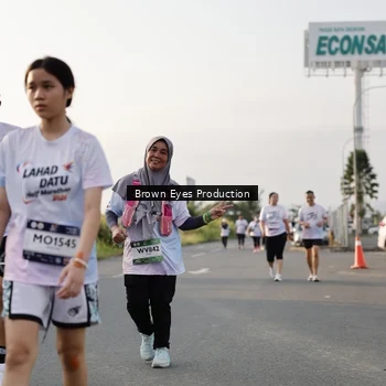 Runner Photo 7664246
