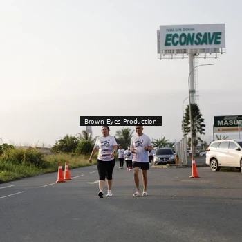 Runner Photo 7664250