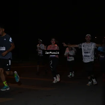 Runner Photo 7664261