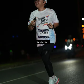 Runner Photo 7664269