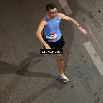 Runner Photo 7664285
