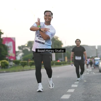 Runner Photo 7664286