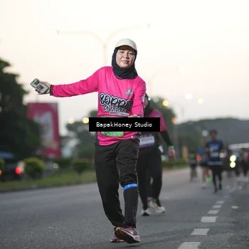 Runner Photo 7664287
