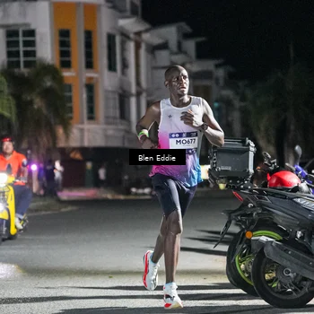 Runner Photo 7664295