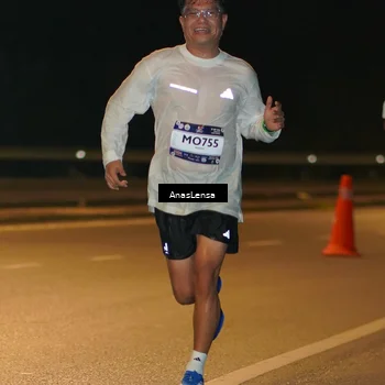 Runner Photo 7664302