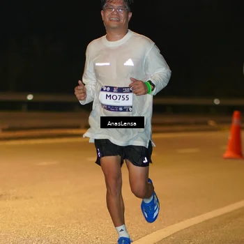 Runner Photo 7664309
