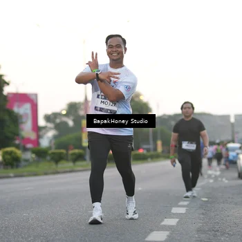 Runner Photo 7664319