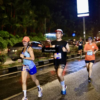 Runner Photo 7664343