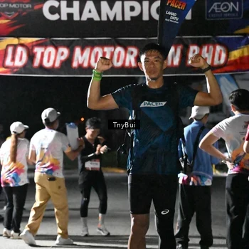 Runner Photo 7664349