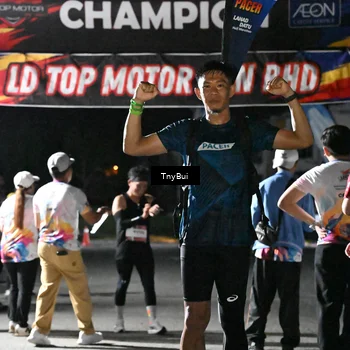 Runner Photo 7664352