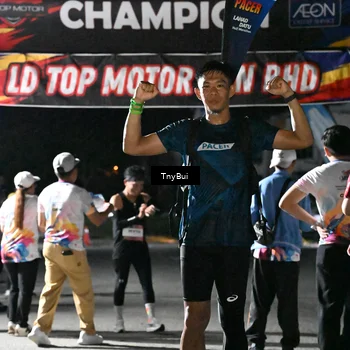 Runner Photo 7664357