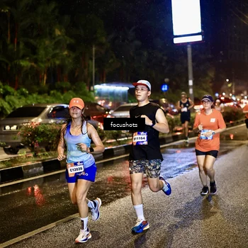 Runner Photo 7664373