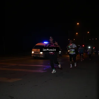 Runner Photo 7664410