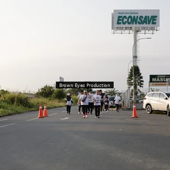 Runner Photo 7664411