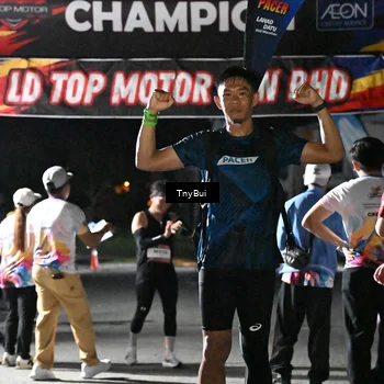 Runner Photo 7664416
