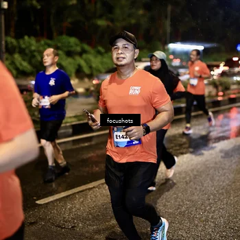 Runner Photo 7664421