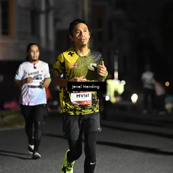 Runner Photo 7664455