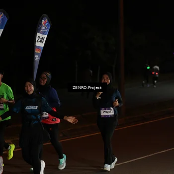Runner Photo 7664456