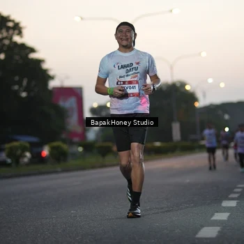 Runner Photo 7664459