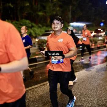 Runner Photo 7664467