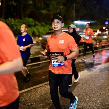 Runner Photo 7664468