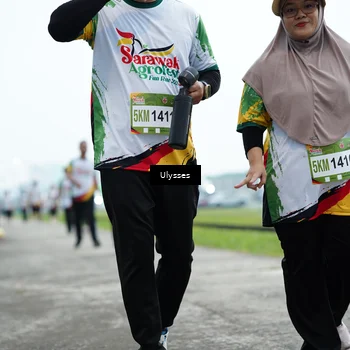 Runner Photo 7664478