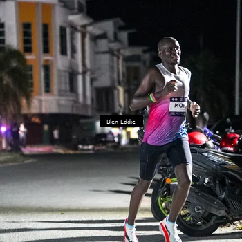 Runner Photo 7664492