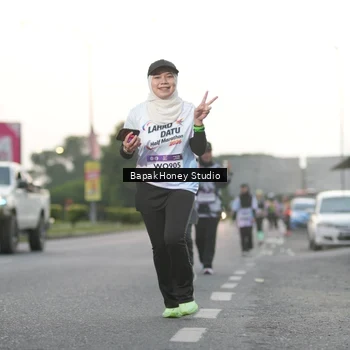Runner Photo 7664496