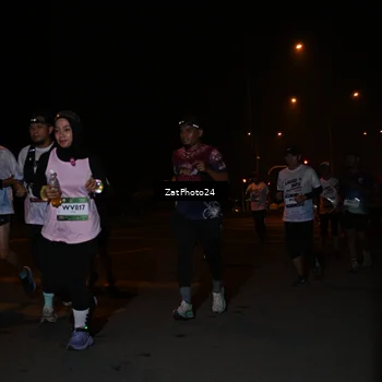 Runner Photo 7664517