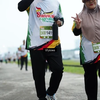 Runner Photo 7664518
