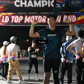 Runner Photo 7664525