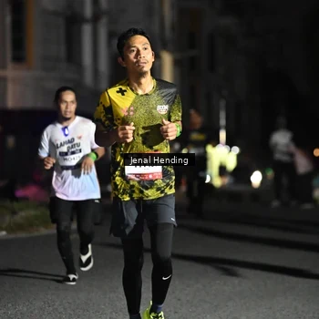 Runner Photo 7664531